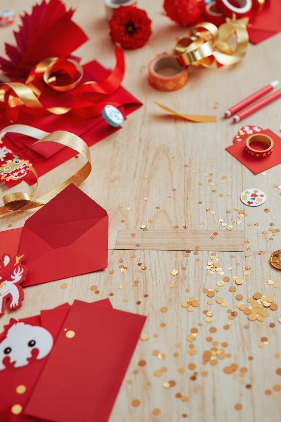 fortunate crimson cash holders